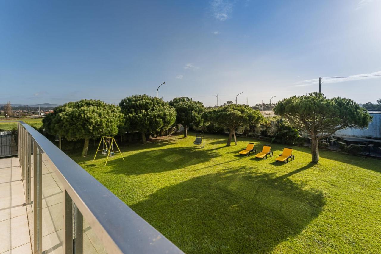 Beachfront Villa In Esposende Luaran gambar